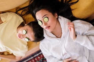 Pareja swinger nos comparte su vida y consejos de cómo disfrutar plenamente nuestra sexualidad.