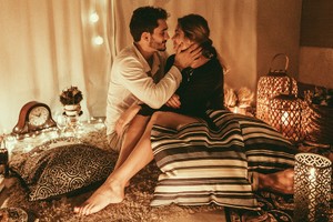Pareja swinger nos comparte su vida y consejos de cómo disfrutar plenamente nuestra sexualidad.